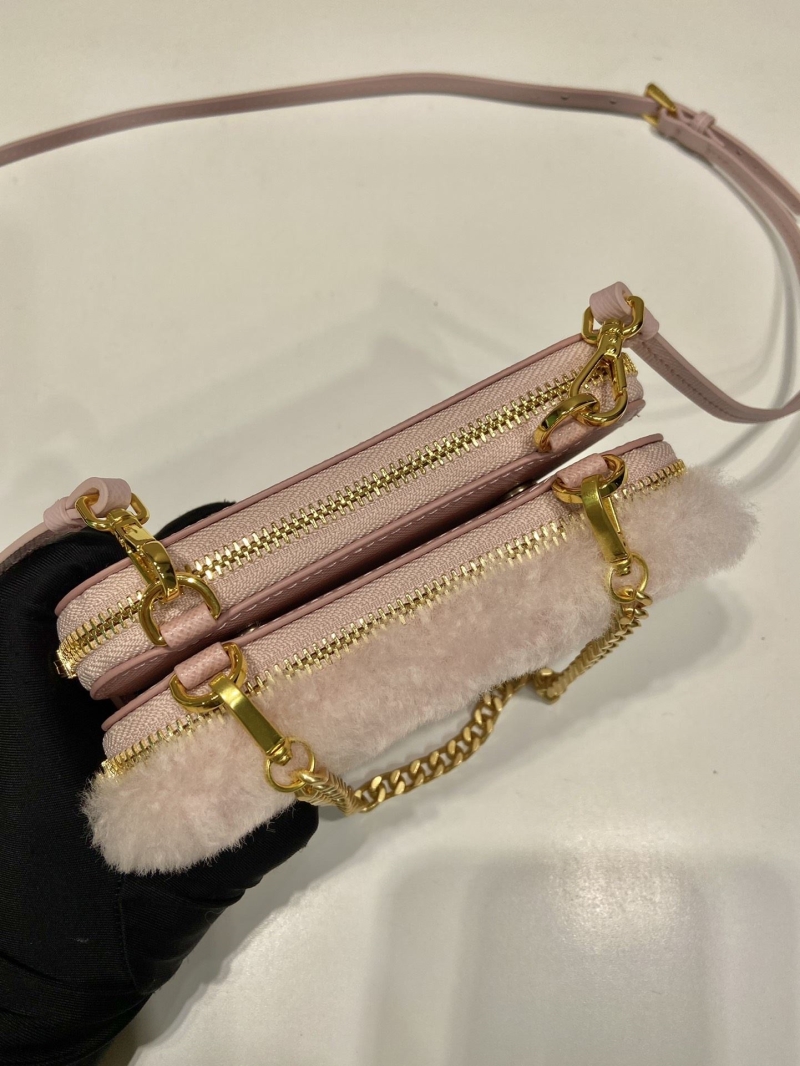 Pra*a triangle pouch